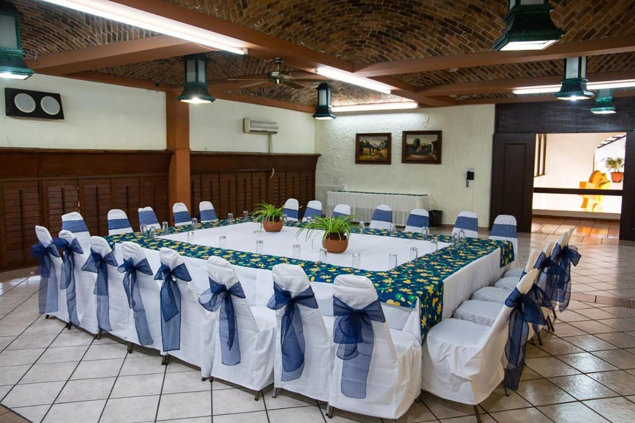 Hotel & Suites Villa Del Sol Morelia Kültér fotó