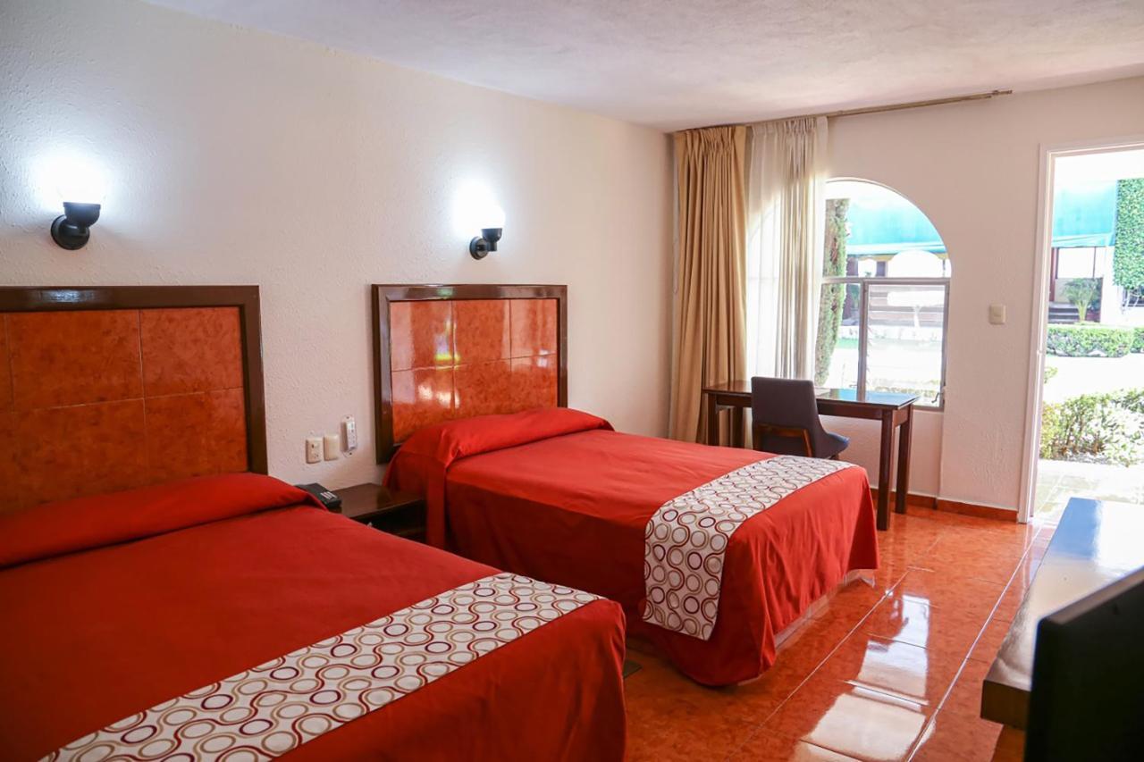 Hotel & Suites Villa Del Sol Morelia Kültér fotó