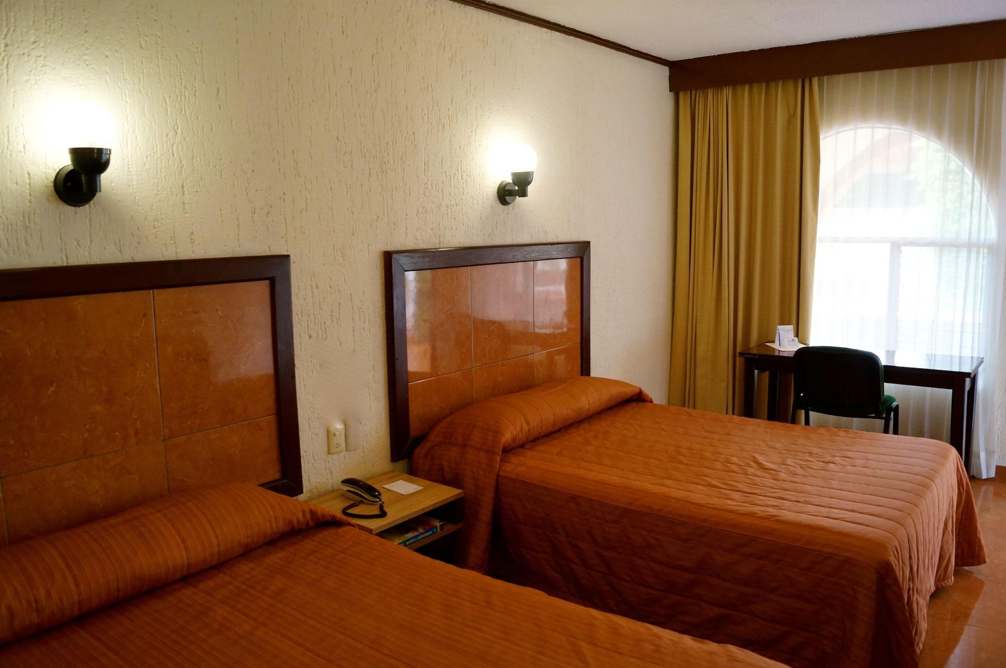 Hotel & Suites Villa Del Sol Morelia Kültér fotó