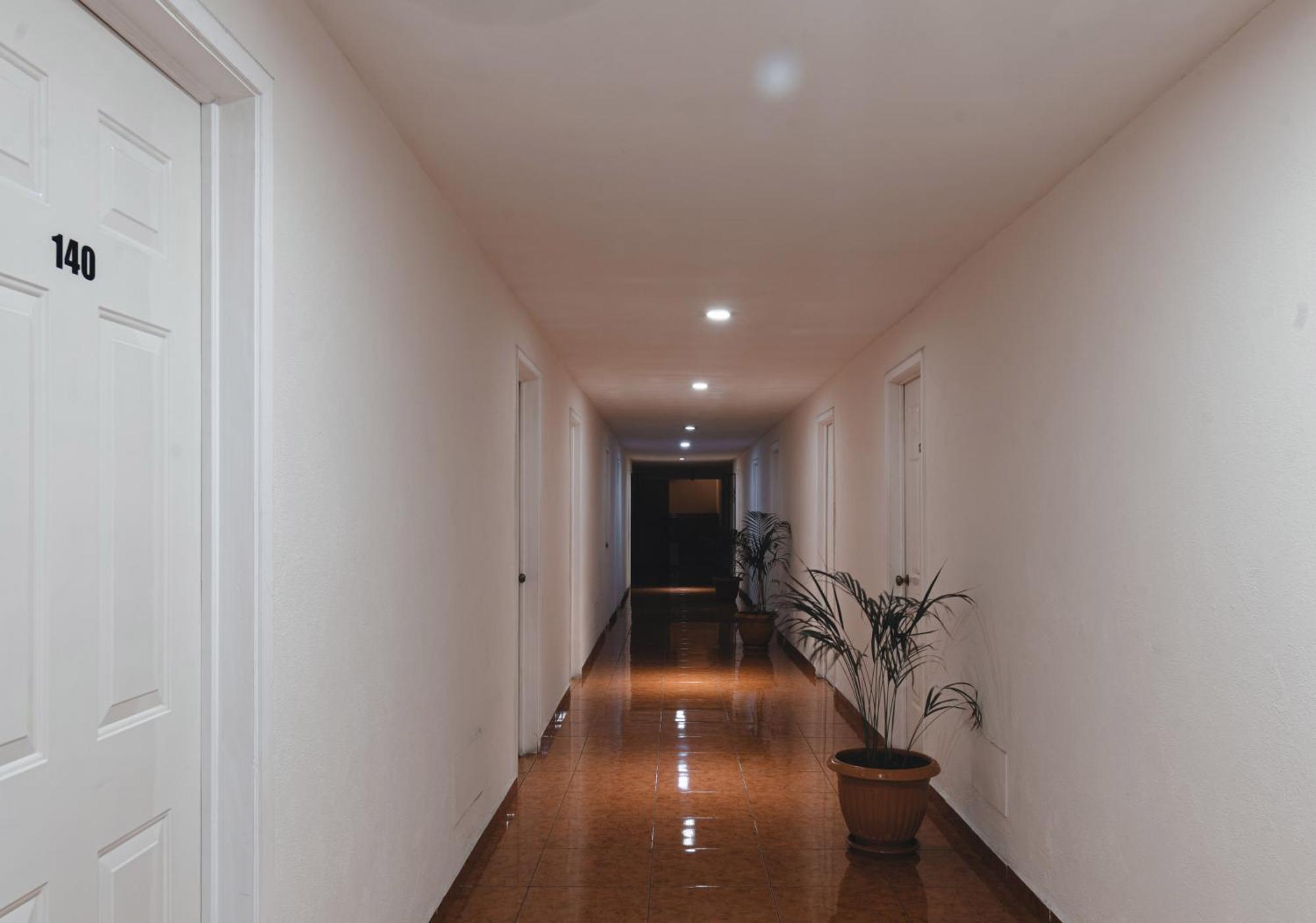 Hotel & Suites Villa Del Sol Morelia Kültér fotó