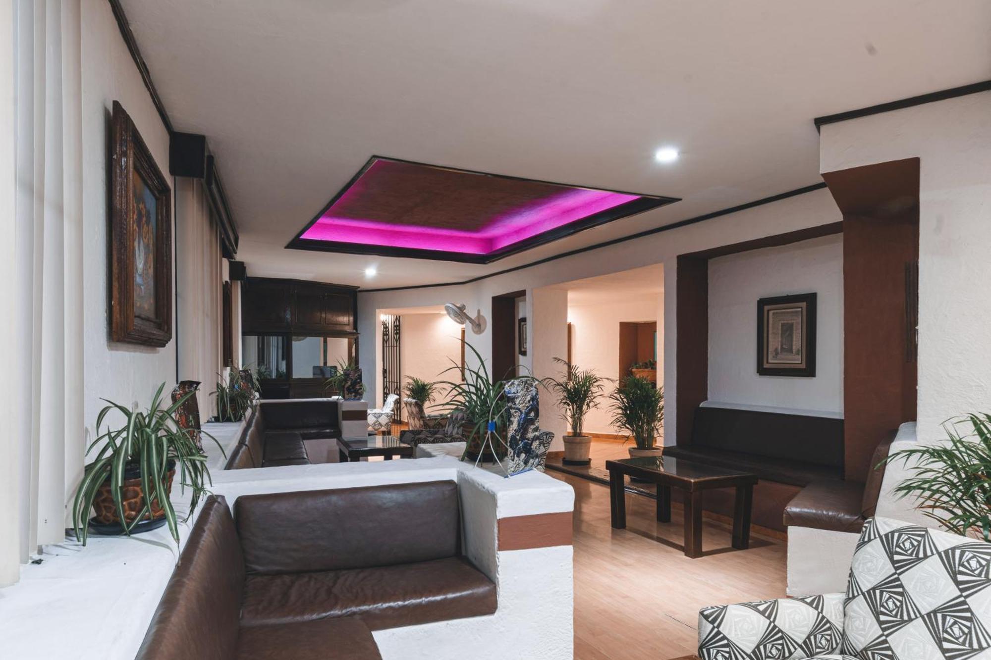 Hotel & Suites Villa Del Sol Morelia Kültér fotó